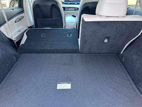 Used 2023 Genesis GV70 2.5T w/ Advanced Package image 16