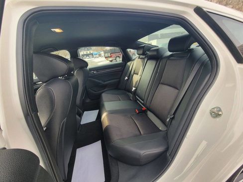 Used 2020 Honda Accord Sport image 12