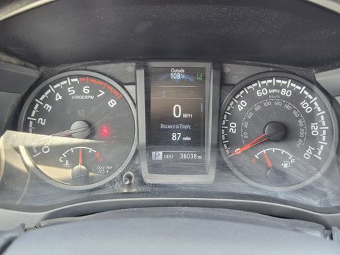 Used 2022 Toyota Tacoma SR RWD image 17