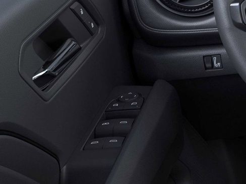 New 2025 Chevrolet Colorado LT image 22