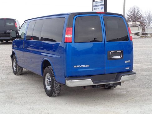 Used 2018 GMC Savana 3500 LT w/ LT Preferred Equipment Group image 9