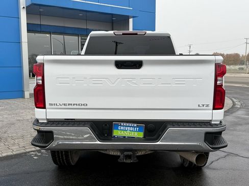 Used 2024 Chevrolet Silverado 2500 LTZ image 6