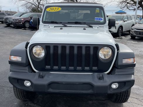 Used 2023 Jeep Wrangler Sport S image 12