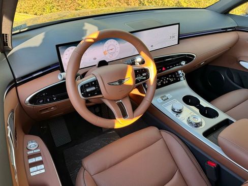 New 2026 Genesis GV70 2.5T Advanced image 2