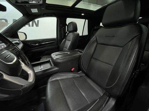Used 2021 GMC Yukon Denali w/ Advanced Technology Package image 15
