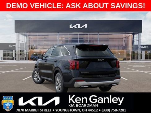 New 2025 Kia Sorento LX FWD image 4