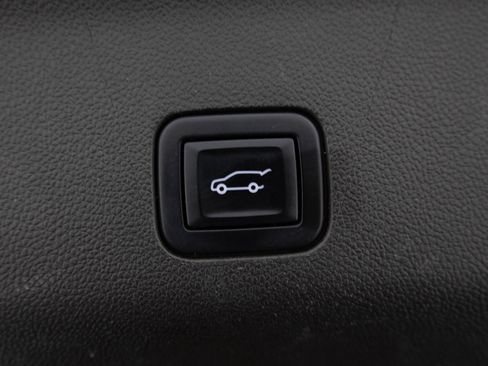 Used 2022 Chevrolet Tahoe LT AWD/4WD image 43