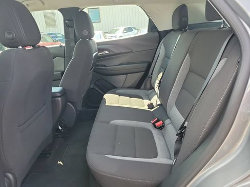 Used 2025 Chevrolet TrailBlazer LS w/ LS Confidence Package FWD image 15