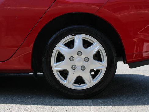 Used 2012 Honda Insight LX image 28