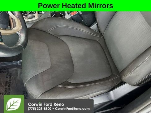 Used 2016 Jeep Cherokee Latitude w/ Comfort/Convenience Group image 18