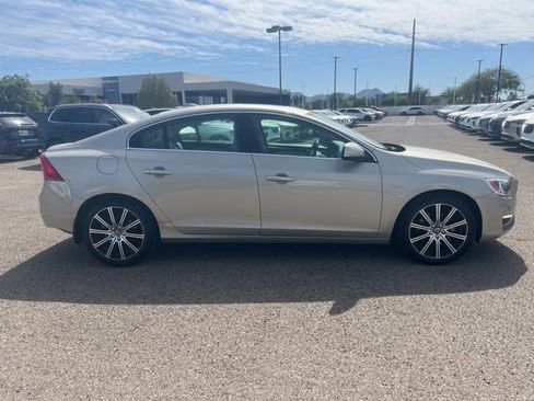 Used 2018 Volvo S60 T5 Inscription AWD/4WD image 2