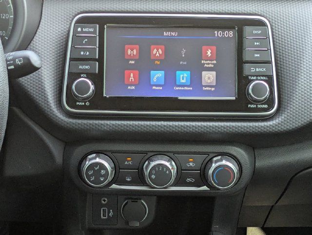 Used 2024 Nissan Kicks S FWD image 28