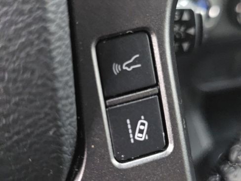 Used 2023 Toyota Tacoma TRD Sport AWD/4WD image 33