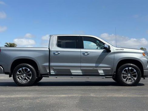 New 2026 Chevrolet Silverado 1500 High Country w/ Technology Package AWD/4WD image 3