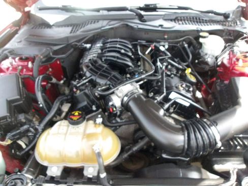 Used 2015 Ford Mustang Coupe w/ Equipment Group 051A RWD image 21