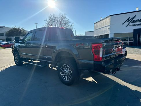 Used 2019 Ford F250 Lariat w/ Lariat Ultimate Package image 2