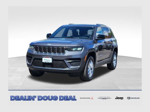 New 2026 Jeep Grand Cherokee Laredo X AWD/4WD image 1
