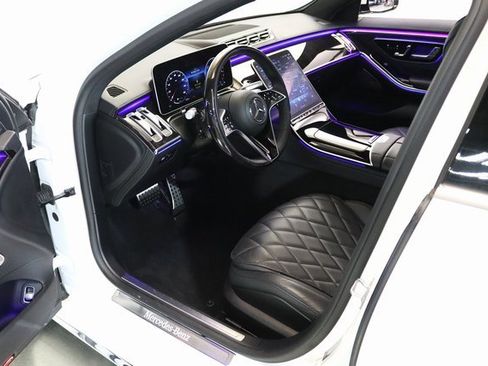 Used 2024 Mercedes-Benz S 580e 4MATIC Sedan image 21