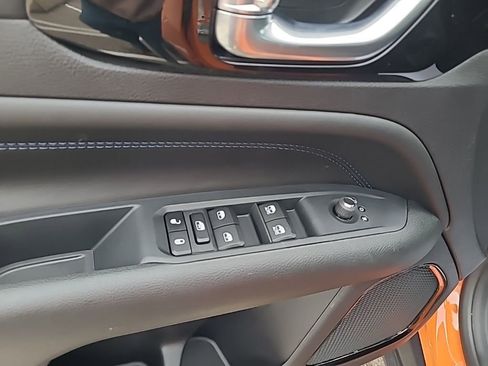 New 2026 Jeep Compass Limited AWD/4WD image 17