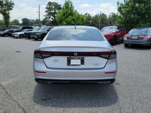 Certified 2025 Honda Accord Touring image 5