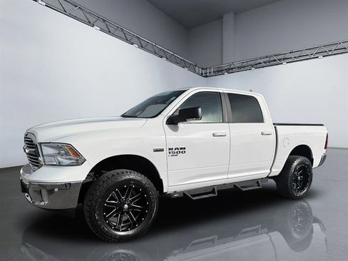 Used 2019 RAM 1500 Big Horn image 10