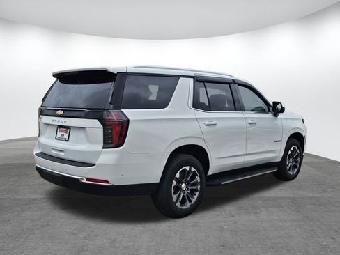Used 2025 Chevrolet Tahoe LS image 4