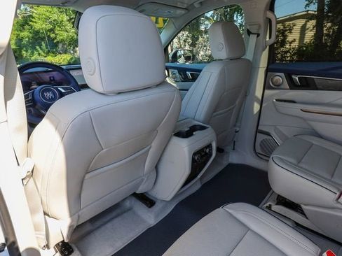 New 2026 Buick Enclave Avenir w/ Super Cruise Package AWD/4WD image 28