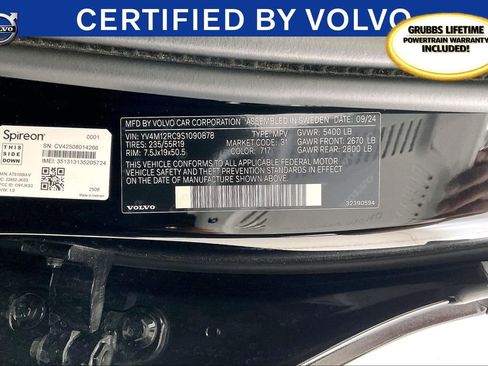 Certified 2025 Volvo XC60 B5 Plus image 43