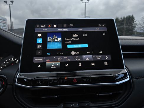 Used 2023 Jeep Compass Limited image 20