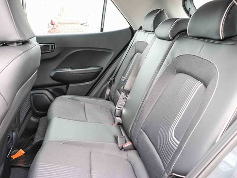 New 2026 Hyundai Venue SEL FWD image 22