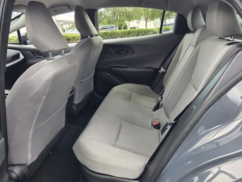 Used 2024 Toyota Prius LE FWD image 11