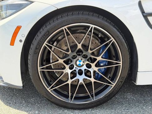 Used 2018 BMW M4 Convertible RWD image 10