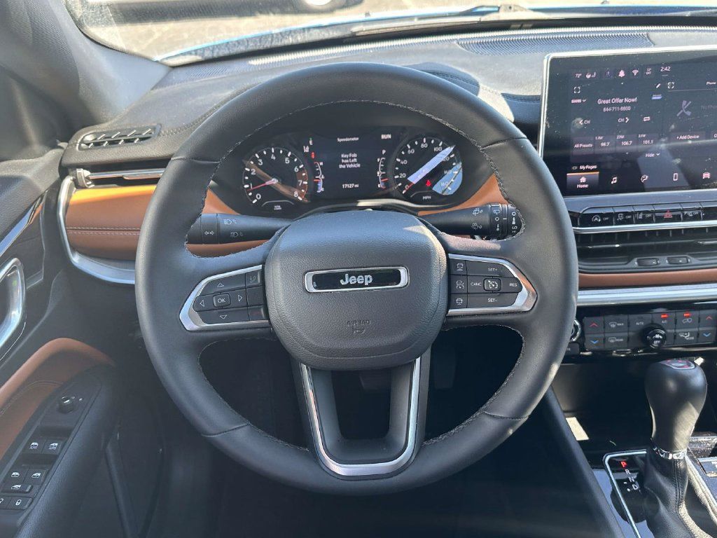 Used 2024 Jeep Compass Limited AWD/4WD image 15