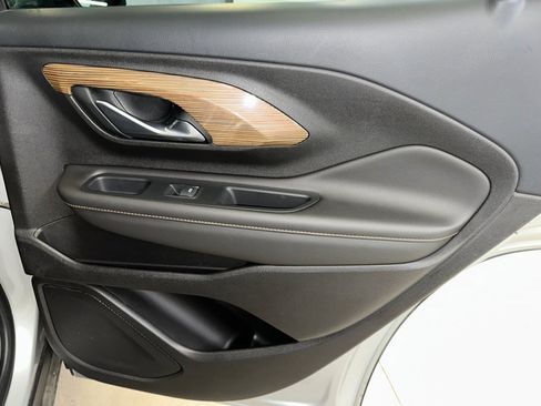 Used 2019 GMC Terrain SLE w/ Driver Convenience Package image 25