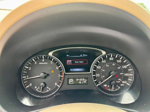 Used 2015 Nissan Altima 3.5 SL FWD image 21