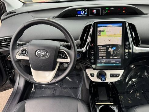 Used 2019 Toyota Prius Prime Premium image 15