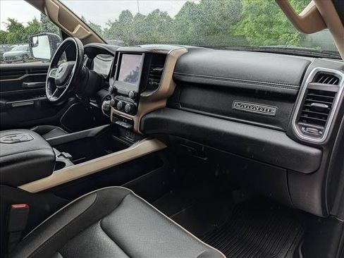Used 2020 RAM 1500 Laramie AWD/4WD image 13