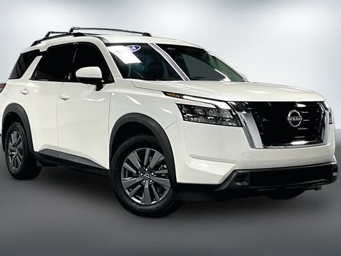 Used 2024 Nissan Pathfinder SV w/ Lighting Package (N92) AWD/4WD image 1