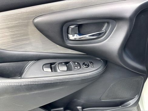 Used 2016 Nissan Murano S w/ Navigation Package AWD/4WD image 36