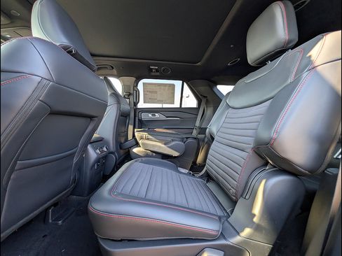 New 2026 Ford Explorer ST-Line w/ ST-Line Street Pack AWD/4WD image 33