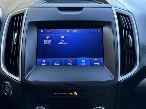 Used 2020 Ford Edge SEL w/ Cold Weather Package image 39