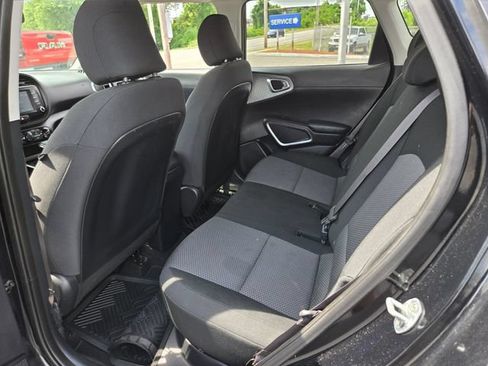 Used 2020 Kia Soul LX FWD image 11
