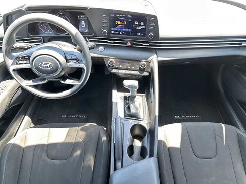 Used 2023 Hyundai Elantra SEL FWD image 14