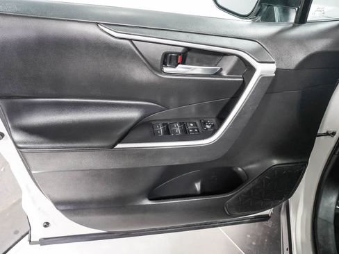 Certified 2023 Toyota RAV4 XLE w/ Convenience Package FWD image 23