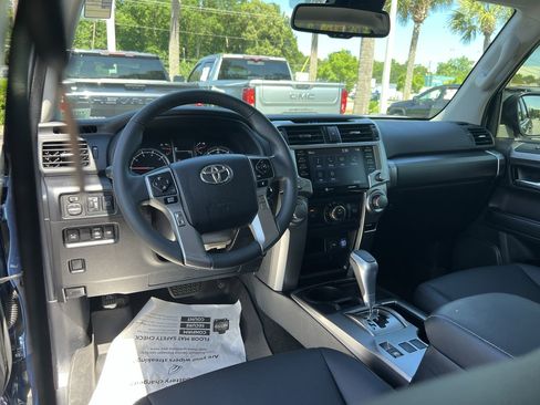 Used 2022 Toyota 4Runner TRD Sport w/ Technology Package RWD image 30
