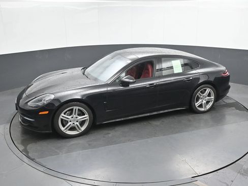 Used 2019 Porsche Panamera 4 AWD/4WD image 42