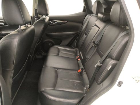 Used 2022 Nissan Rogue Sport SL w/ Premium Package FWD image 18