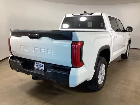 Used 2022 Toyota Tundra SR5 AWD/4WD image 5