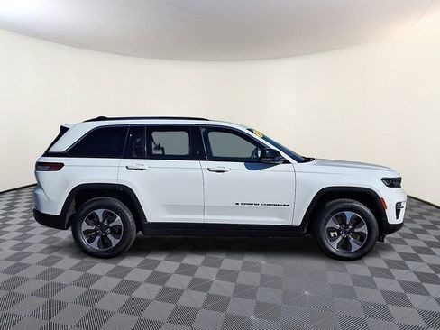 Used 2022 Jeep Grand Cherokee Limited 4xe w/ Luxury Tech Group II image 9