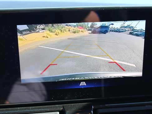 Used 2025 Chevrolet TrailBlazer LT AWD/4WD image 16